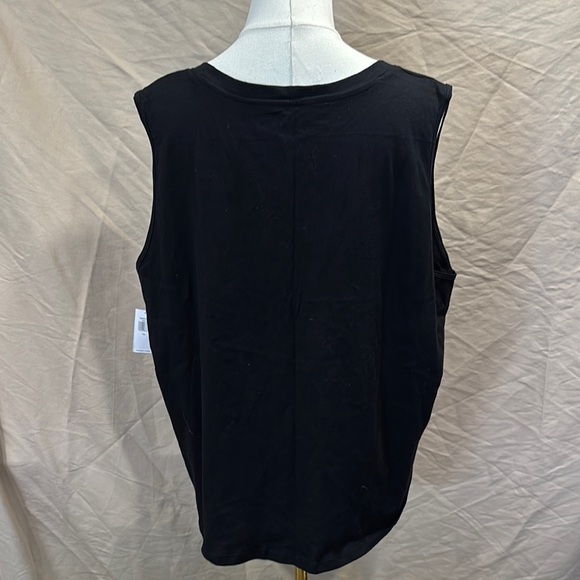 Old Navy Black Boxy Tank Top Relaxed Fit - Picture 4 of 5